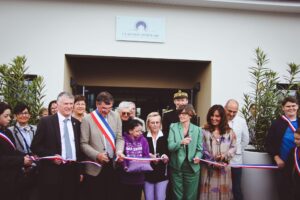 Lire la suite à propos de l’article Agnès FIRMIN LE BODO inaugure La maison Astrolabe